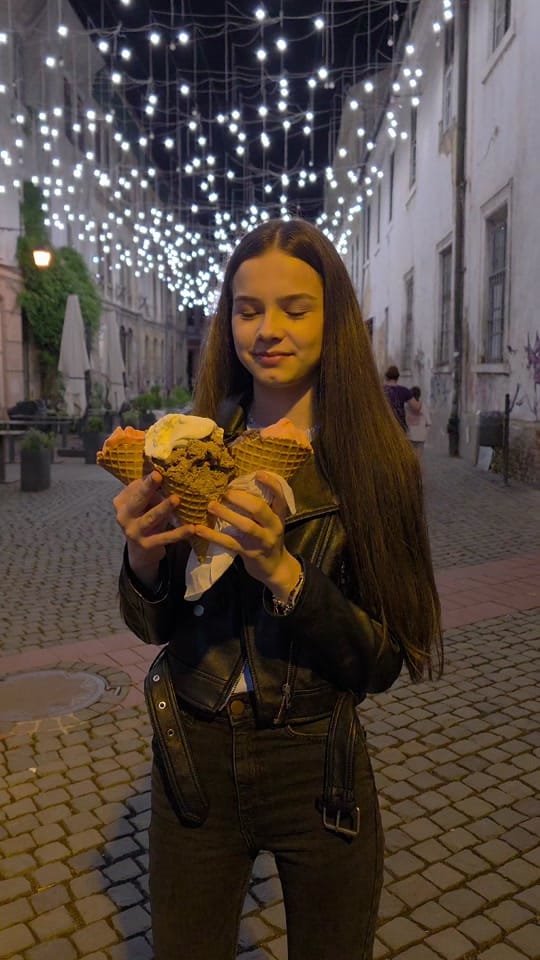 Post 9 by raisa.vlasan on TikTok (video)