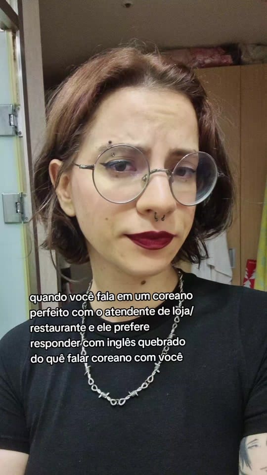 Post 2 by Vivis on TikTok (video)