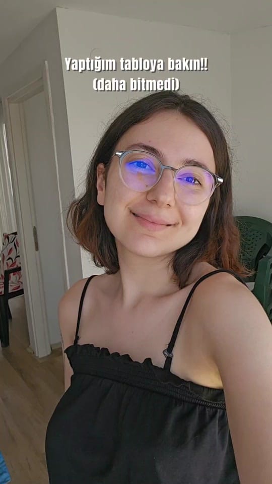 Post 2 by Ayça | Art videos on TikTok (video)