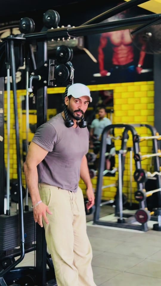 Post 10 by asifgym786 on TikTok (video)