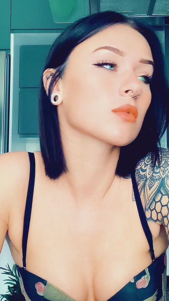 Post 8 by wfanni01 on TikTok (video)