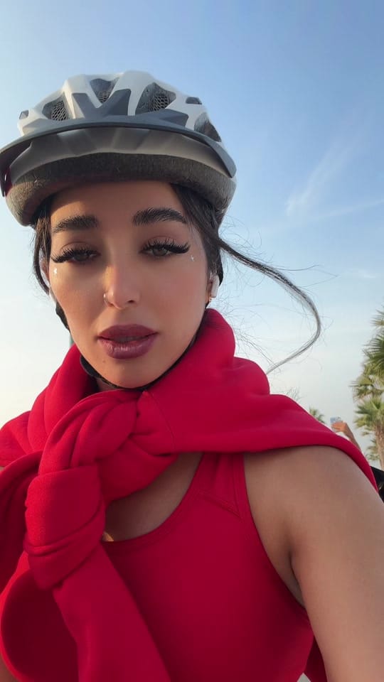 Post 2 by atefe on TikTok (video)