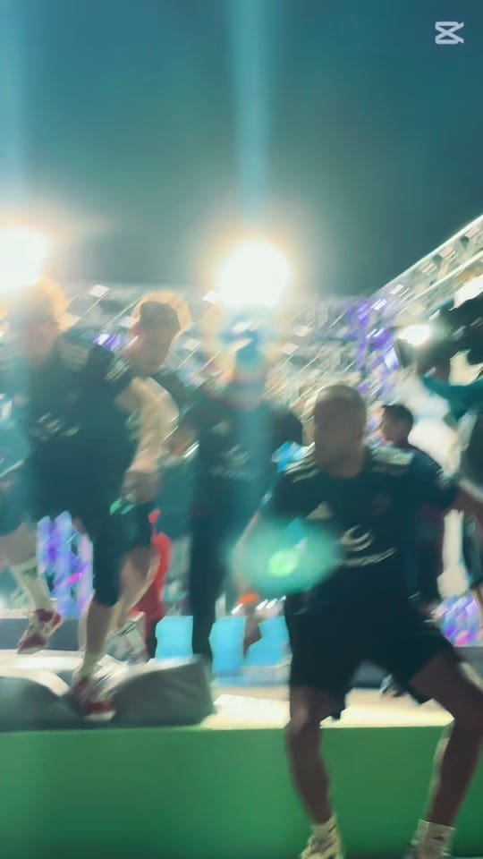 Post 6 by atefe on TikTok (video)
