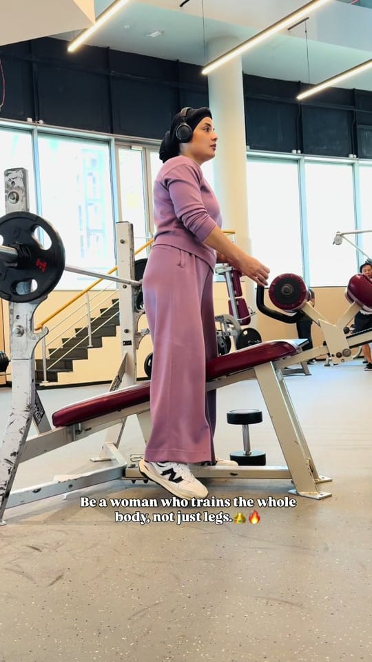 Post 10 by Maryam Kazman / مریم کازمن on TikTok (video)