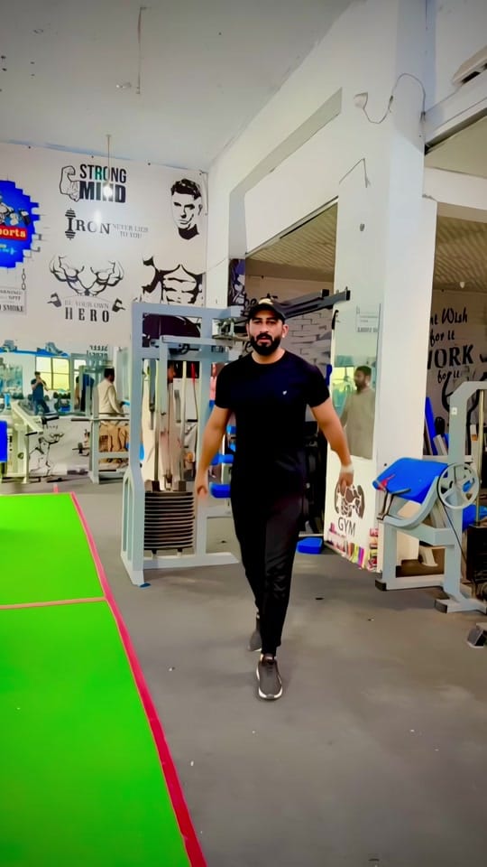 Post 4 by SKY STARS on TikTok (video)