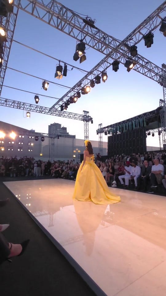 Post 2 by Nidua Gelinlik on TikTok (video)