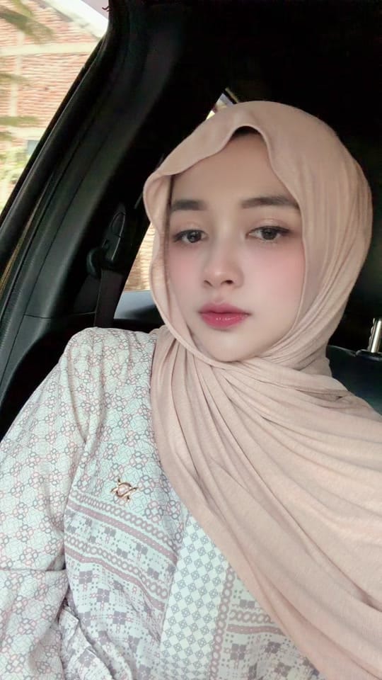 Post 1 by Indah Butterfly Style on TikTok (video)