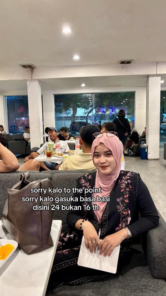 Post 2 by zee and see on TikTok (video)