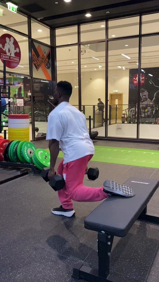 Post 7 by Bronilo on TikTok (video)