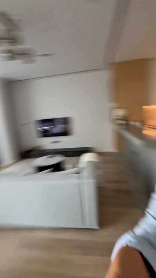 Post 7 by Cata Velásquez on TikTok (video)