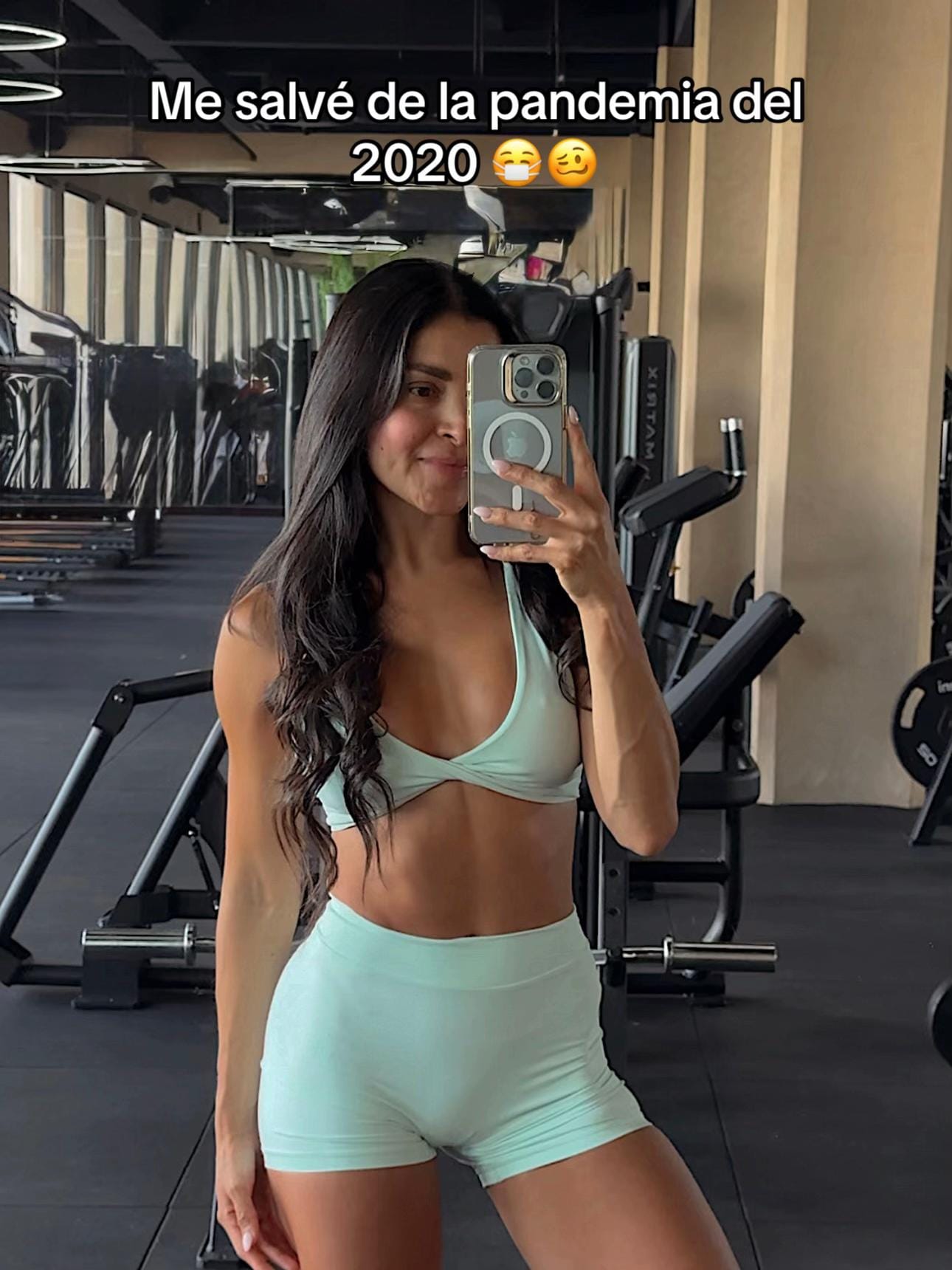 Post 10 by Cata Velásquez on TikTok (video)