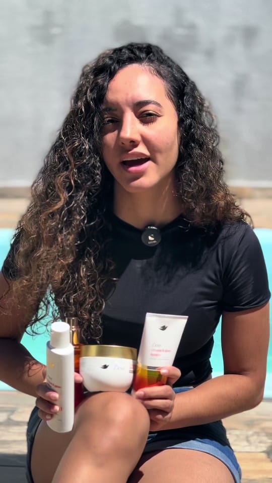 Post 2 by Bia 🎙️🫘 on TikTok (video)