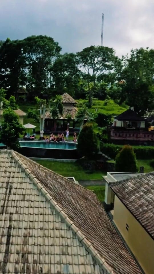 Post 6 by House Of Om on TikTok (video)