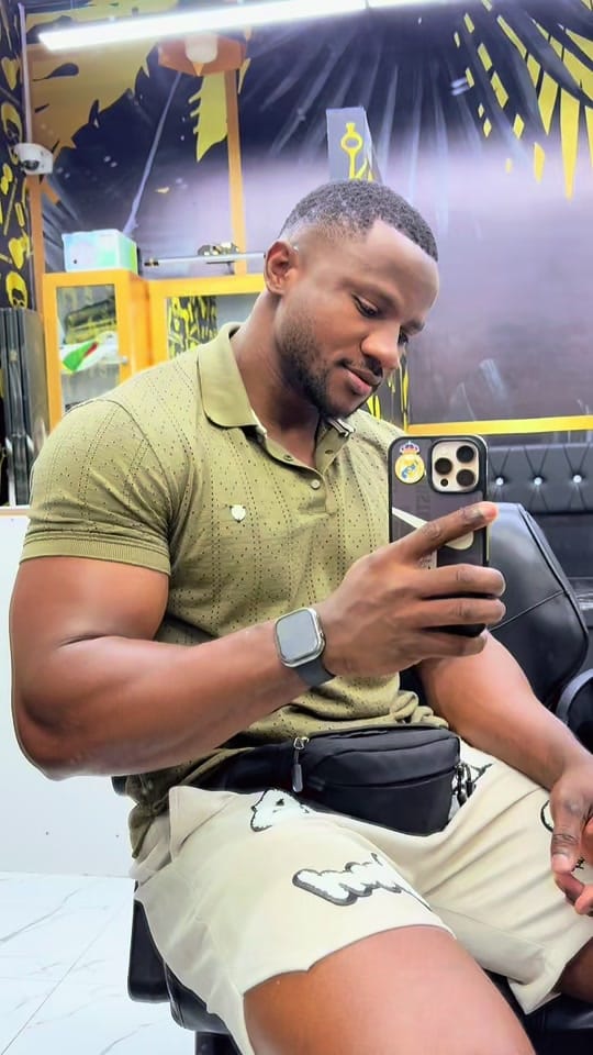 Post 10 by Ababi Achille 🇨🇩🇦🇪 on TikTok (video)