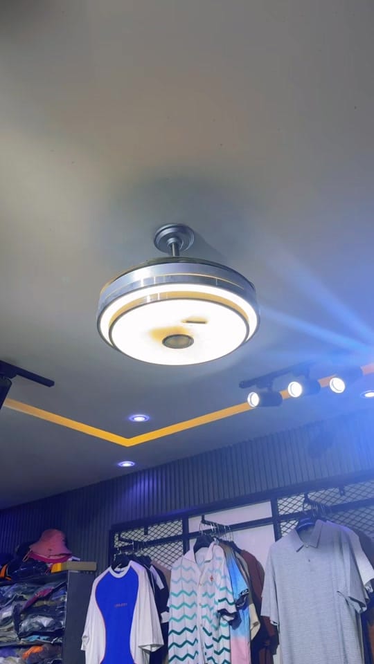 Post 4 by DIAZZ SHOP 221 🛍️ on TikTok (video)