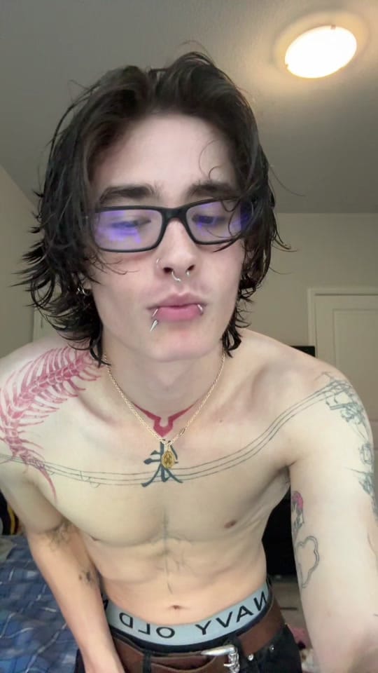 Post 2 by brandongeeb on TikTok (video)