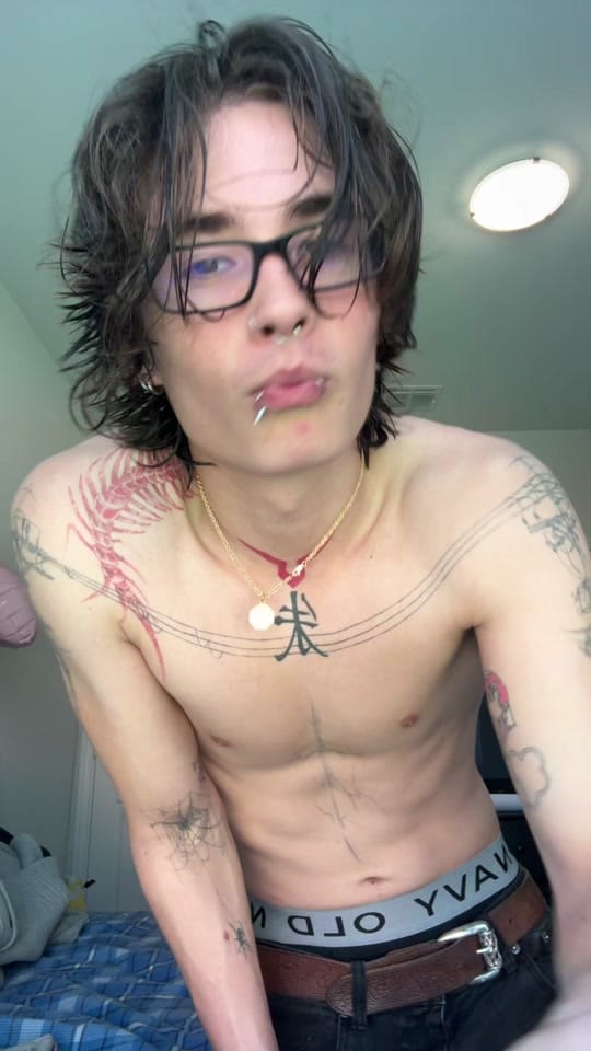 Post 1 by brandongeeb on TikTok (video)