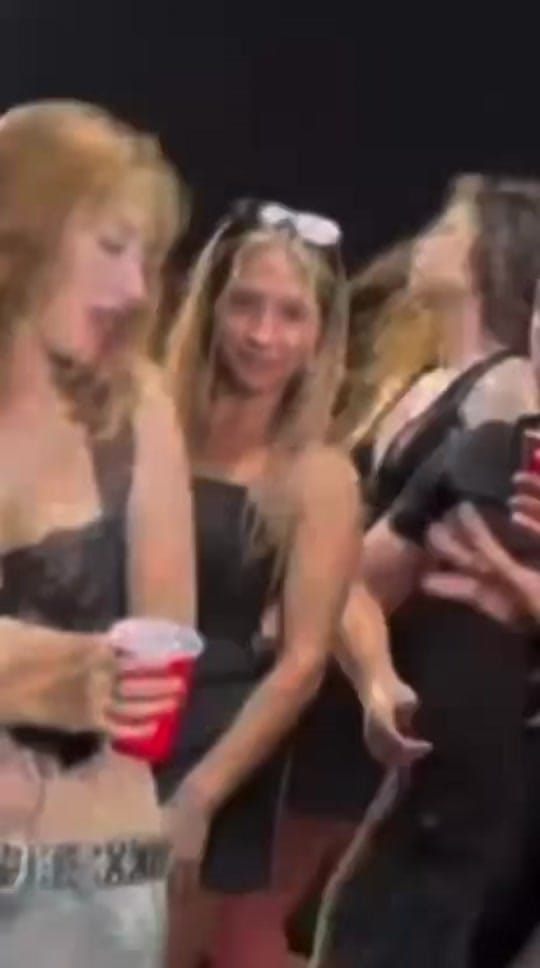 Post 2 by Kasia Sandra M🇵🇷🇺🇸🇪🇸🇵🇱 on TikTok (video)