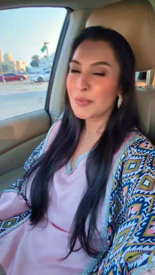 Post 4 by ursydxb on TikTok (video)