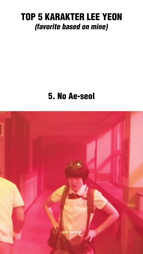 Post 2 by yeoniverse_ on TikTok (video)