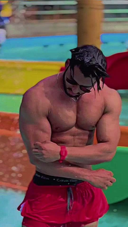 Post 7 by OMER_MALIK on TikTok (video)