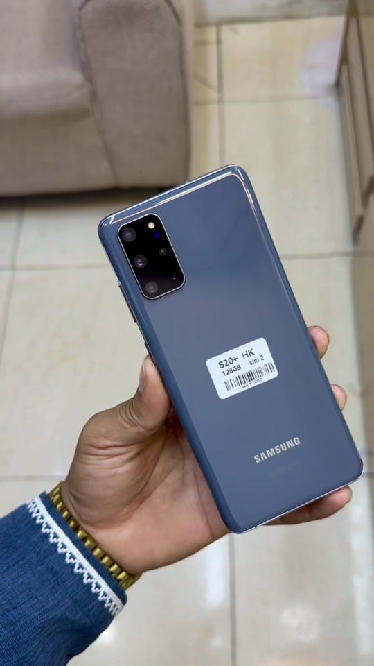 Post 1 by Samsung Shop Ug on TikTok (video)