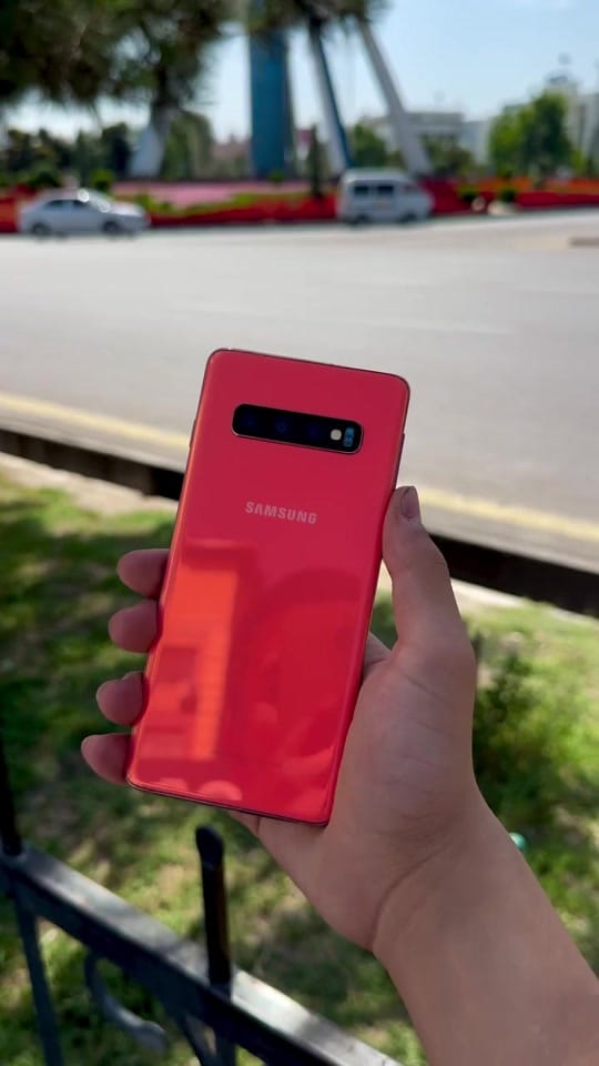 Post 2 by Samsung Shop Ug on TikTok (video)