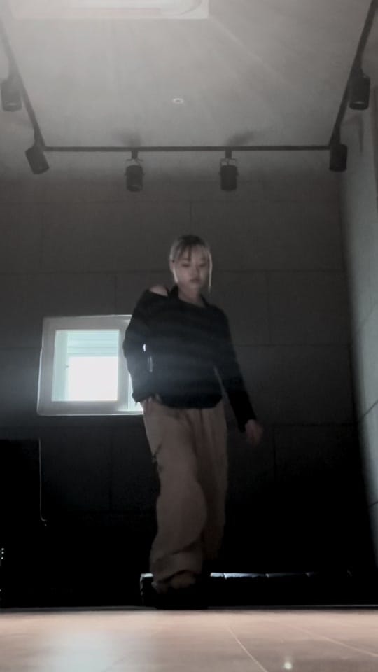 Post 3 by 도이 on TikTok (video)