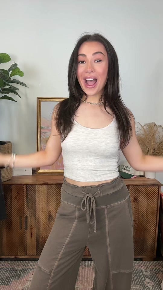 Post 2 by Madison and Mallory on TikTok (video)