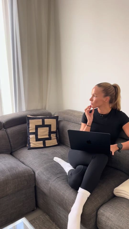 Post 3 by Frankie - Womens fitness coach on TikTok (video)