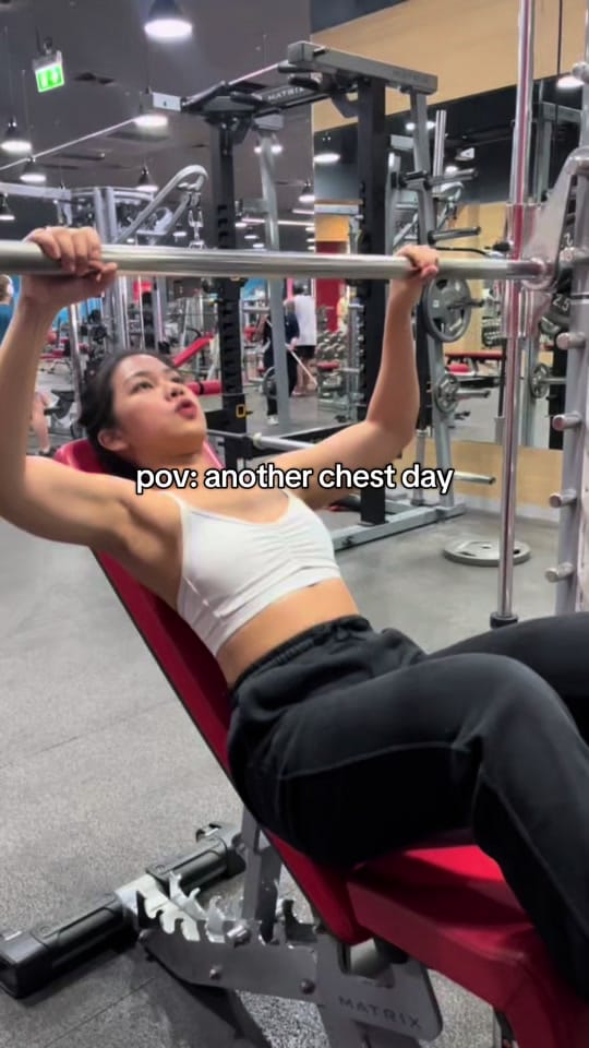 Post 4 by เอะอุ อ่านว่า อุเอะ on TikTok (video)