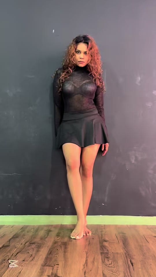 Post 6 by Taniya Vishani  👸 on TikTok (video)