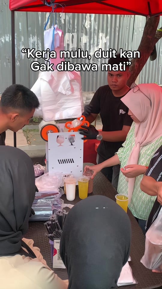 Post 4 by Banda Banana on TikTok (video)