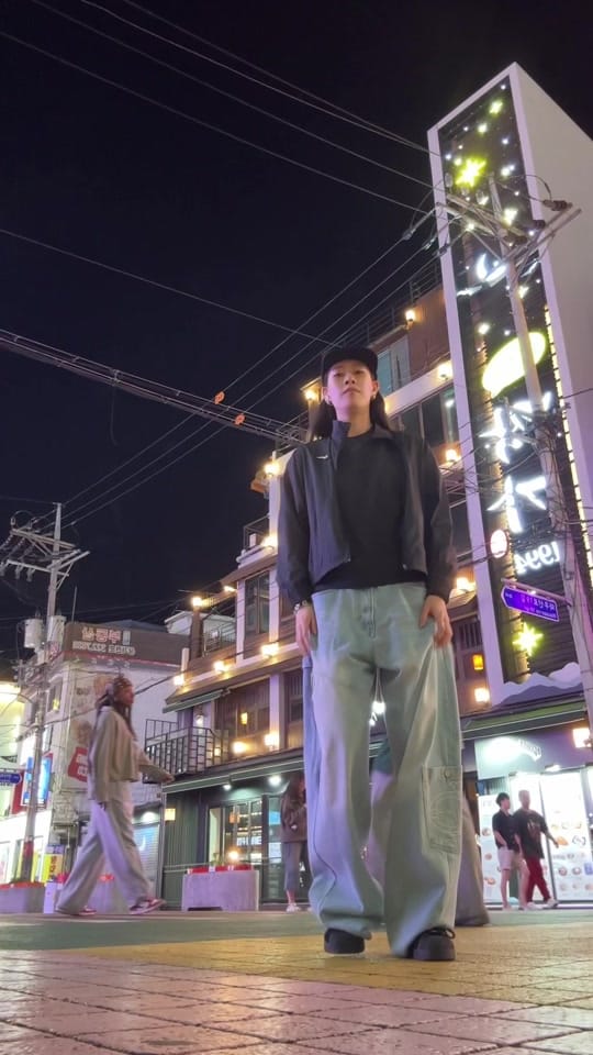 Post 6 by Kim Alina on TikTok (video)
