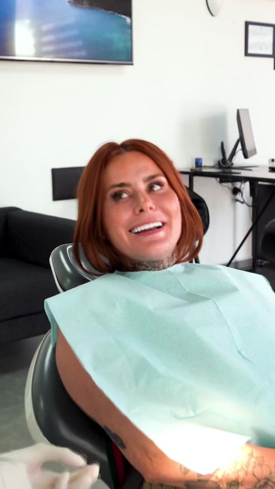 Post 7 by dentalcentreturkey on TikTok (video)