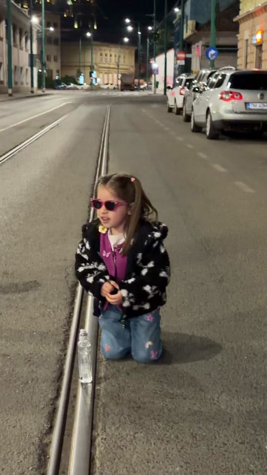Post 10 by Cristina Almășan on TikTok (video)