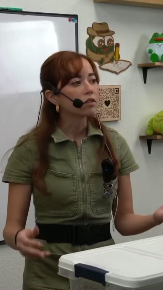 Post 10 by AzanabiClips on TikTok (video)