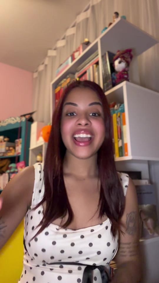 Post 2 by Maria on TikTok (video)