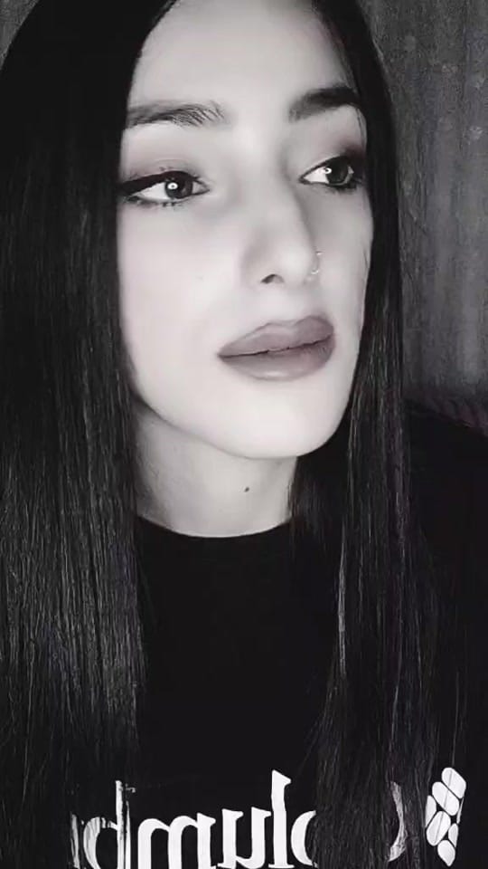 Post 7 by Eda Özçelik 🌼 on TikTok (video)