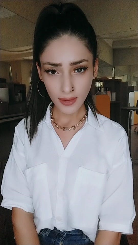 Post 5 by Eda Özçelik 🌼 on TikTok (video)