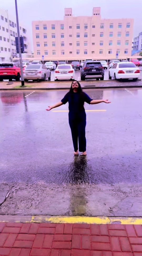 Post 7 by 𝓐𝓶𝓫𝓲𝓵𝓲 𝓝𝓪𝓲𝓻 on TikTok (video)