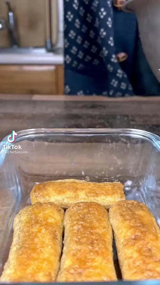 Post 7 by Dubai chefs on TikTok (video)