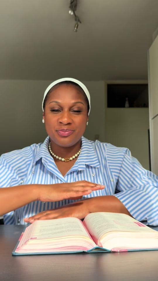 Post 7 by SandraAmanor on TikTok (video)