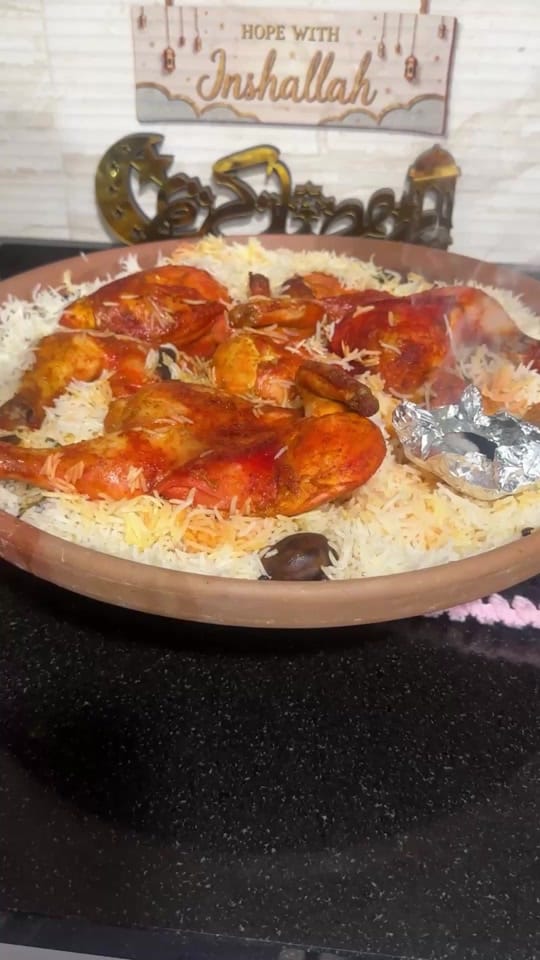 Post 2 by Amal Cooks on TikTok (video)