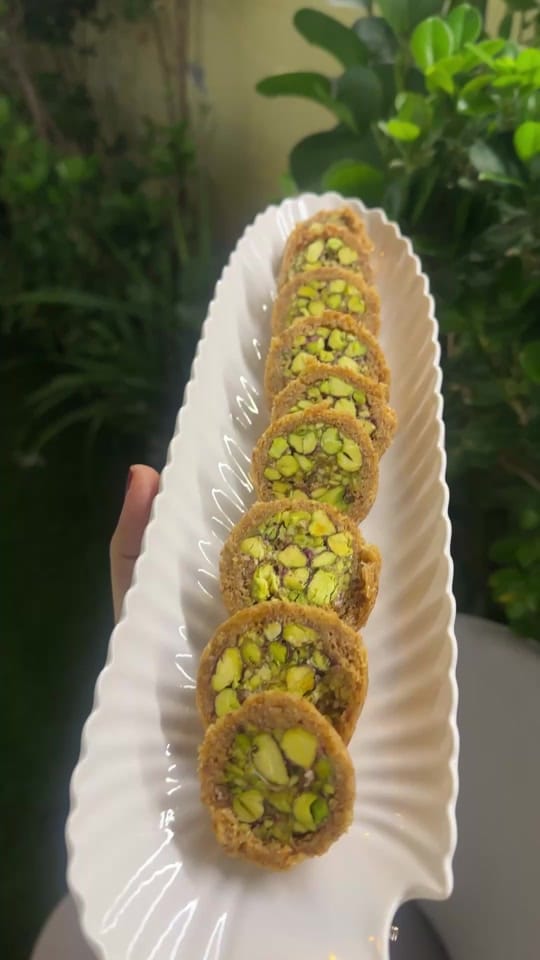 Post 6 by Amal Cooks on TikTok (video)