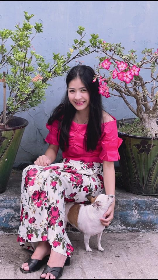Post 1 by Yadanar Si on TikTok (video)