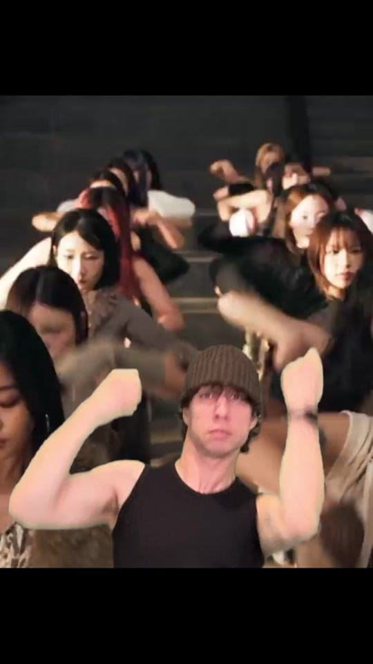 Post 5 by 조나 아키 Jonah Aki on TikTok (video)