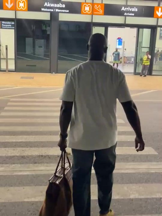 Post 6 by mawunyo_thehost (The Best Mc) on TikTok (video)
