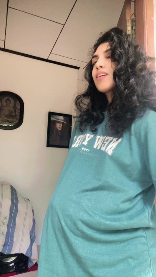 Post 6 by Imesha_wickramathilaka🤍🎙️🧸 on TikTok (video)
