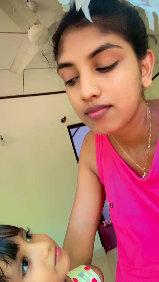Post 5 by Imesha_wickramathilaka🤍🎙️🧸 on TikTok (video)